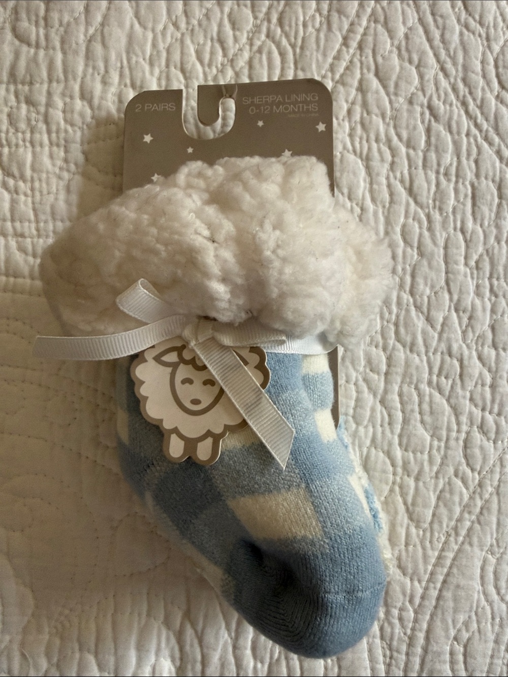 ✅Adrienne Vittadini Blue & Cream Sherpa-Lined Baby Socks with Sheep Tag